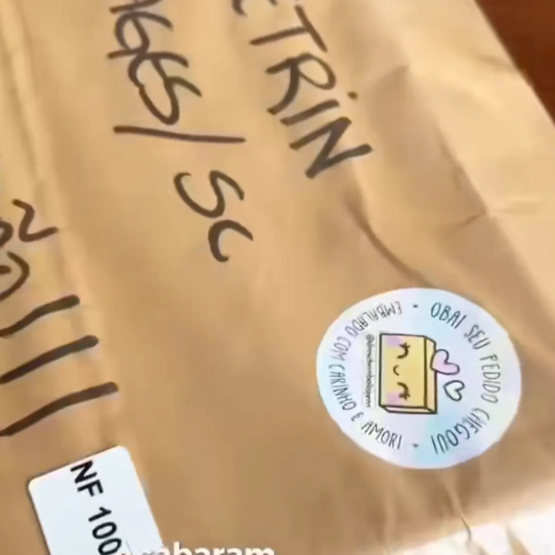 Forminha personalizada 4 pétalas com logo (branco ou kraft) — foto 2