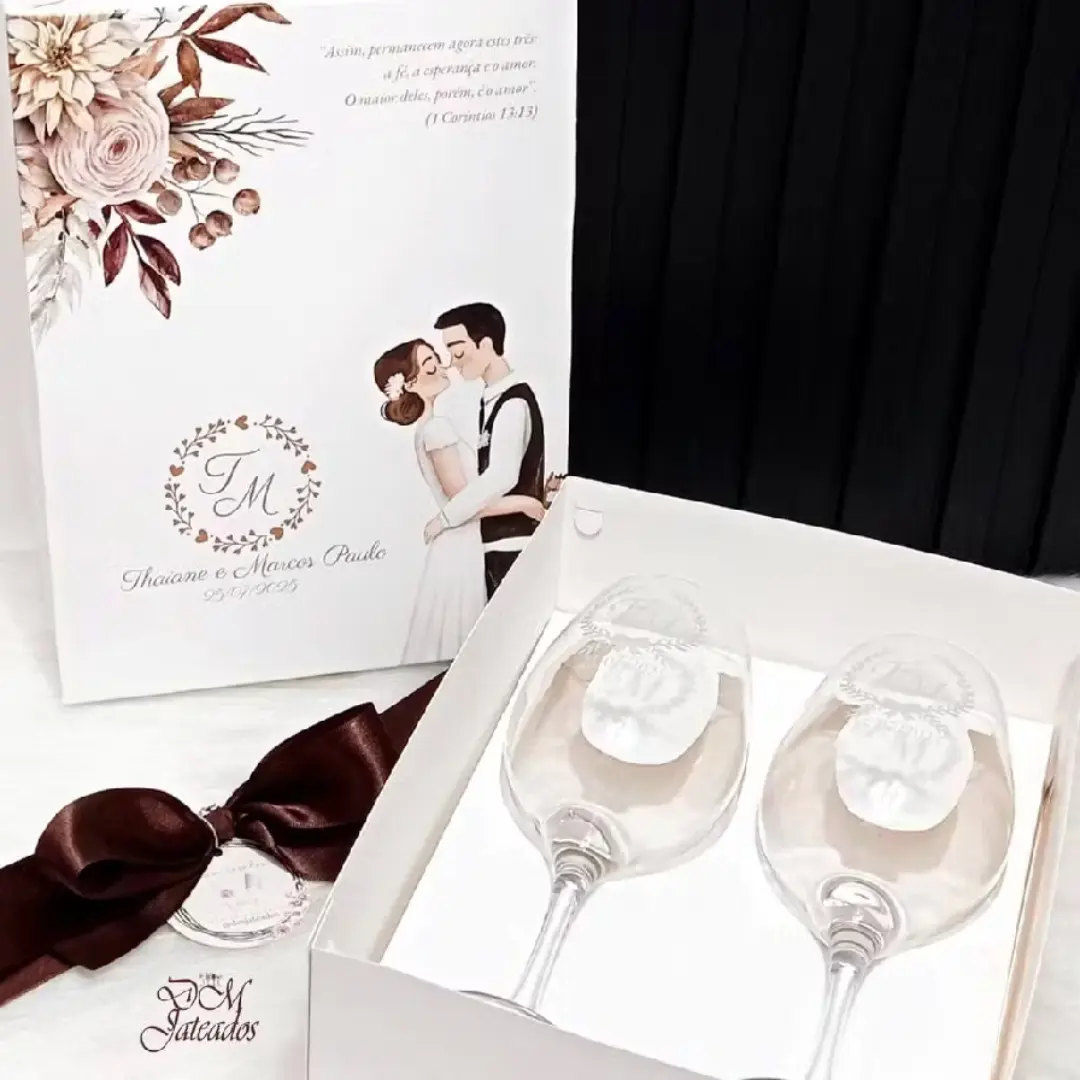 Kit taças de vinho jateadas com caixa personalizada — foto 7
