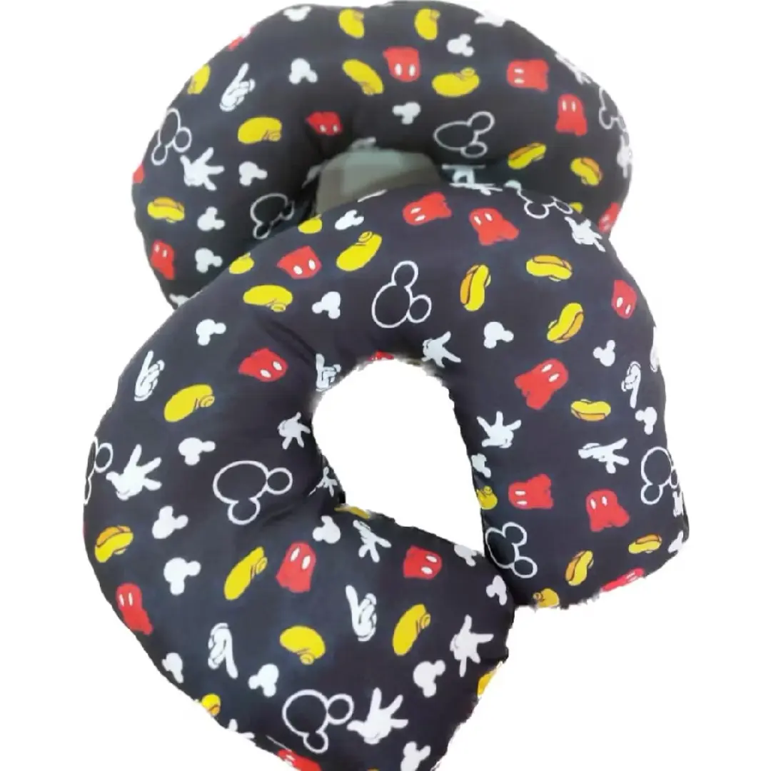 Almofada de pescoço personalizada tema Mickey — foto 3