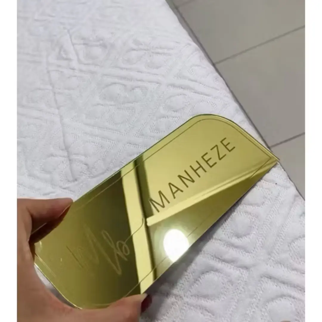 Placa de porta consultório — MDF + acrílico espelhado — foto 5