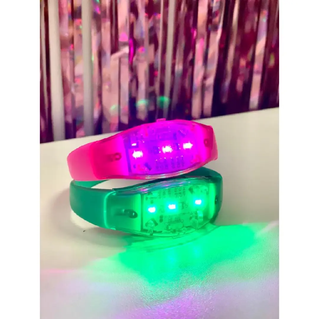 Kit pulseira LED personalizada com sensor de som — foto 4