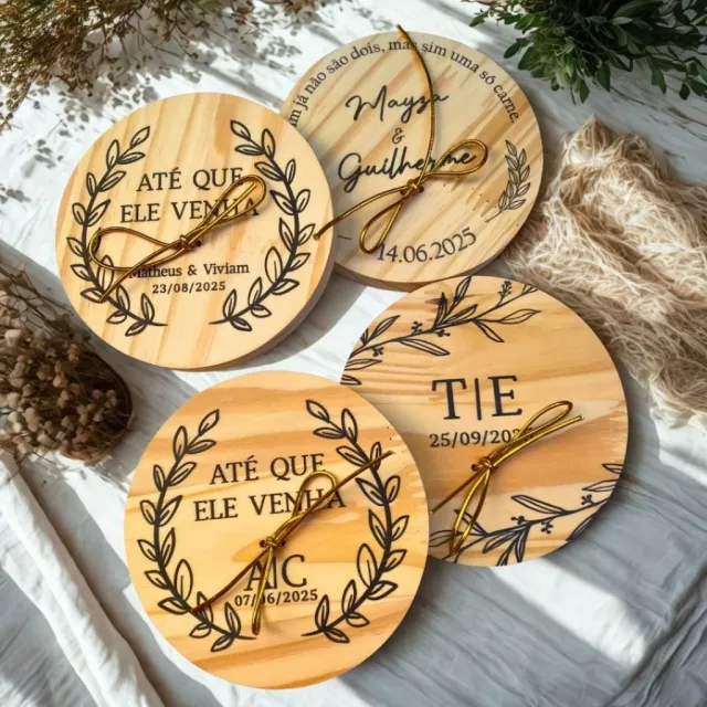 Porta-alianças pinus personalizado — nomes e/ou data