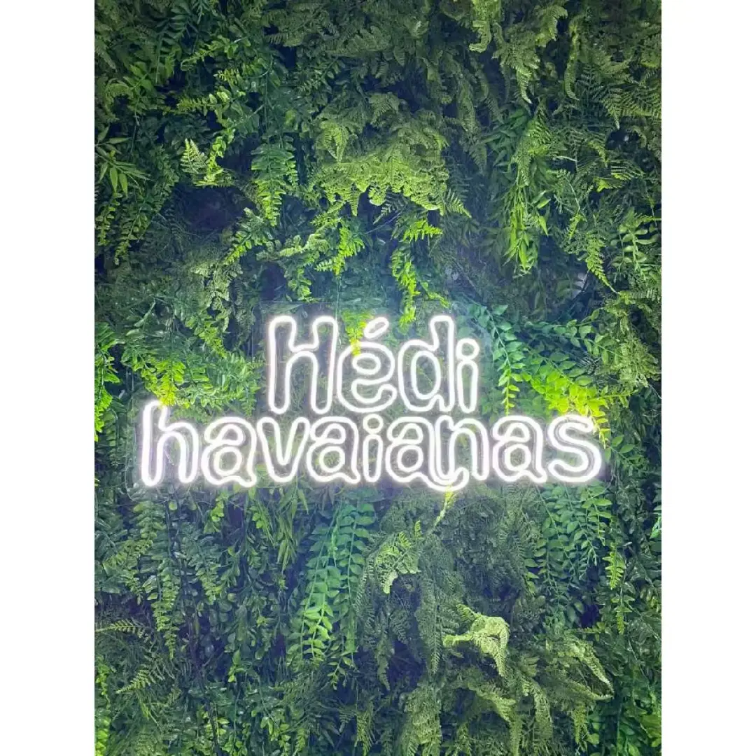 Placa neon personalizada por nome — 8, 14 ou 20 letras — foto 7