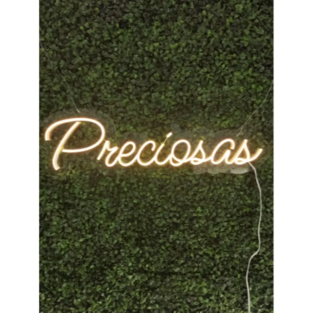 Placa neon personalizada por nome — 8, 14 ou 20 letras — foto 8