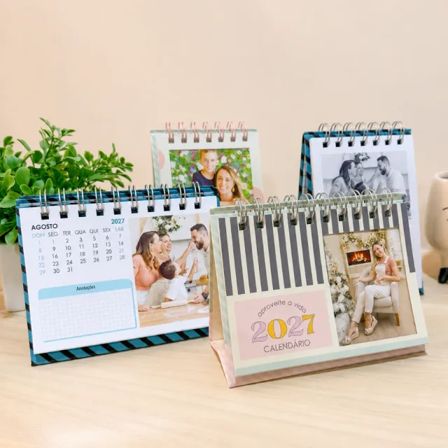 Calendário de mesa A6 2026/2027 com fotos