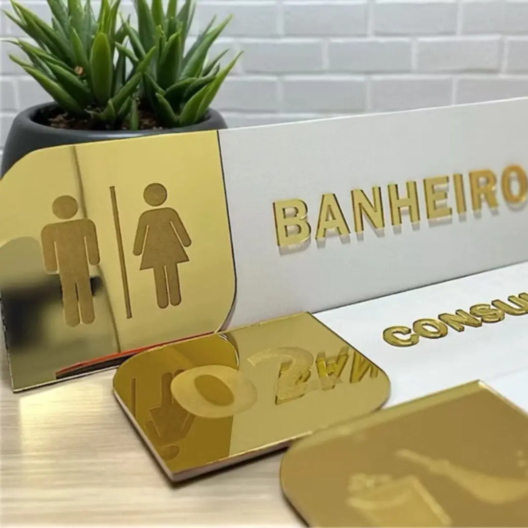 Placa de porta personalizada MDF + acrílico espelhado — 30×10 cm — foto 2