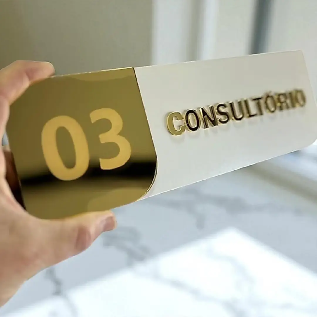 Placa de porta personalizada MDF + acrílico espelhado — 30×10 cm — foto 5