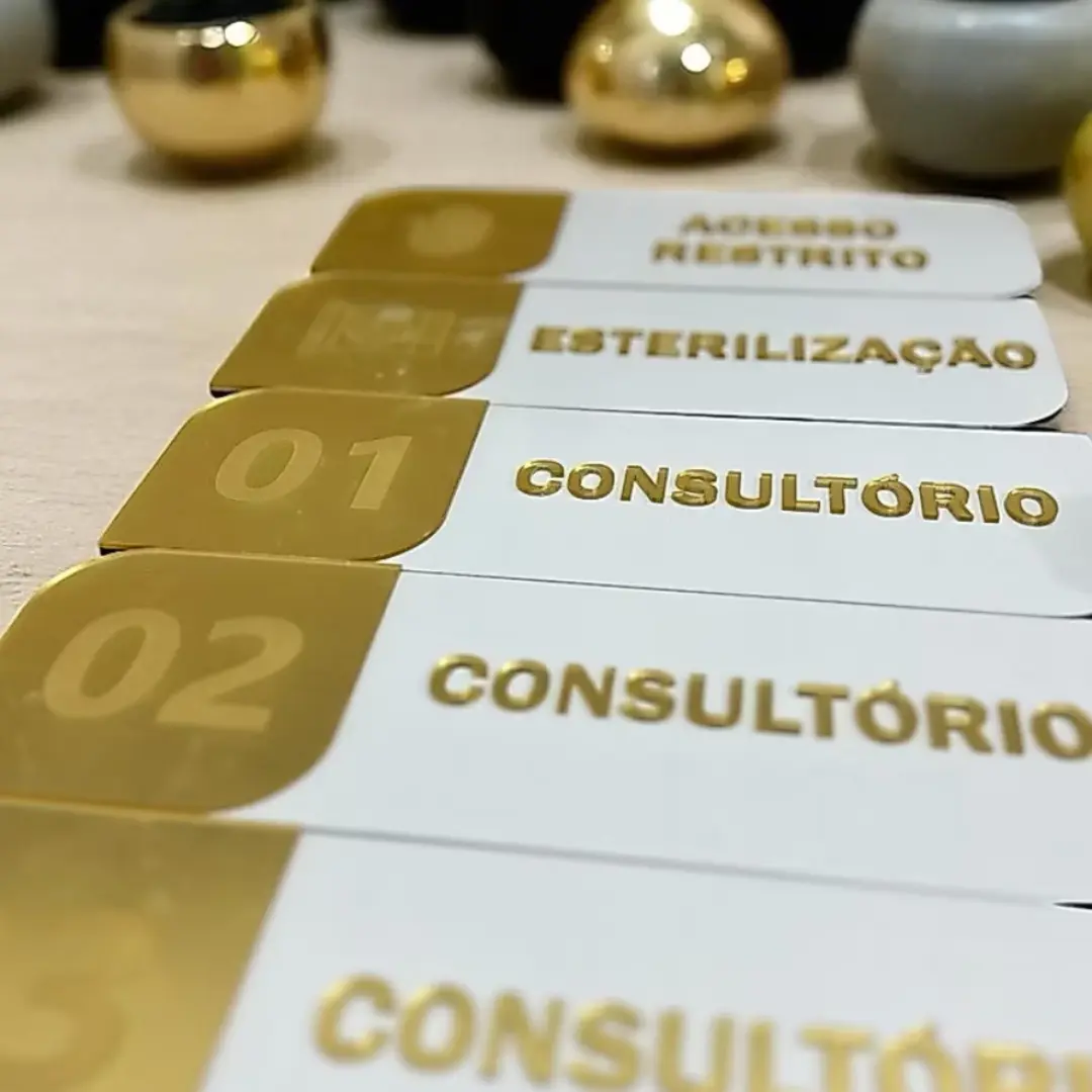 Placa de porta personalizada MDF + acrílico espelhado — 30×10 cm — foto 9