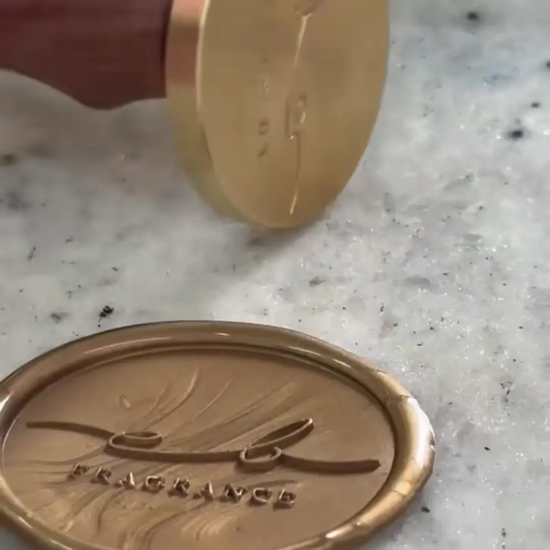 Sinete personalizado — lacre de cera ou chocolate — foto 2