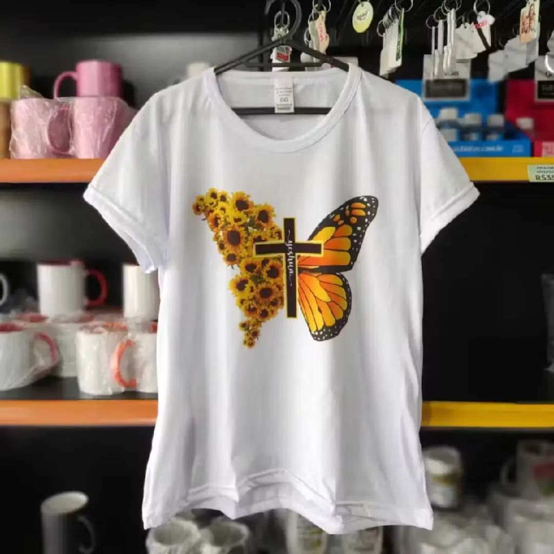 Camiseta branca personalizada com arte na frente — foto 7