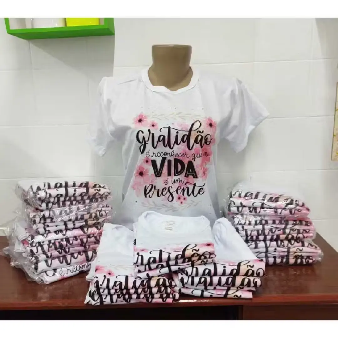 Camiseta branca personalizada com arte na frente — foto 10