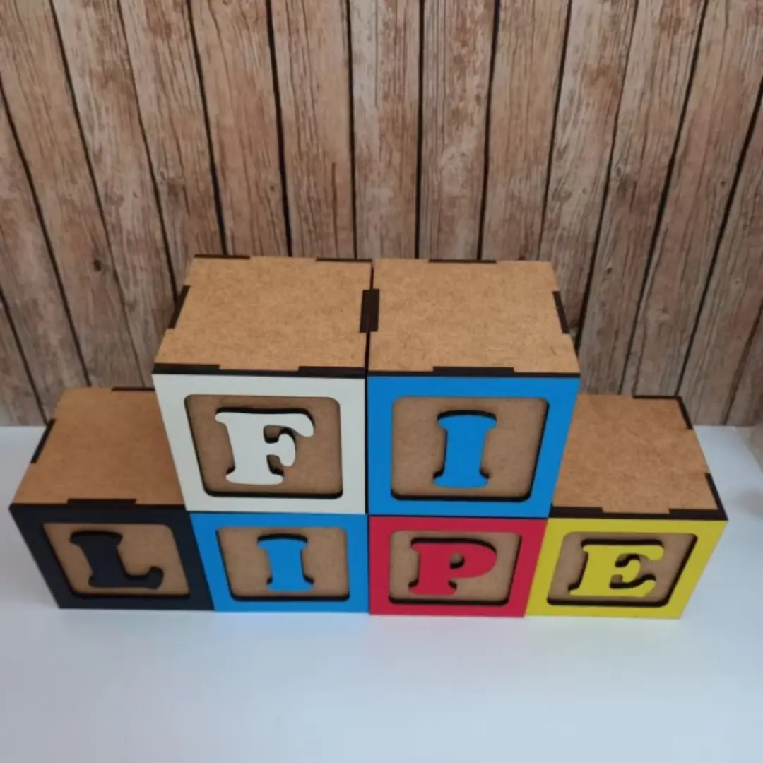 Cubo/dado MDF personalizado letras e números — foto 9