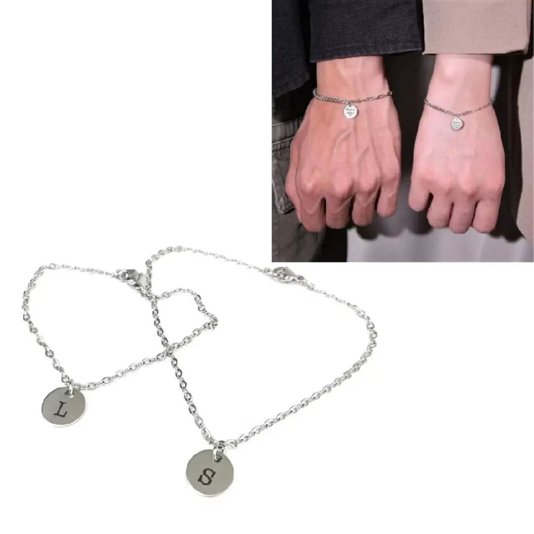 Kit 2 pulseiras medalha — inicial, nome ou data — foto 2