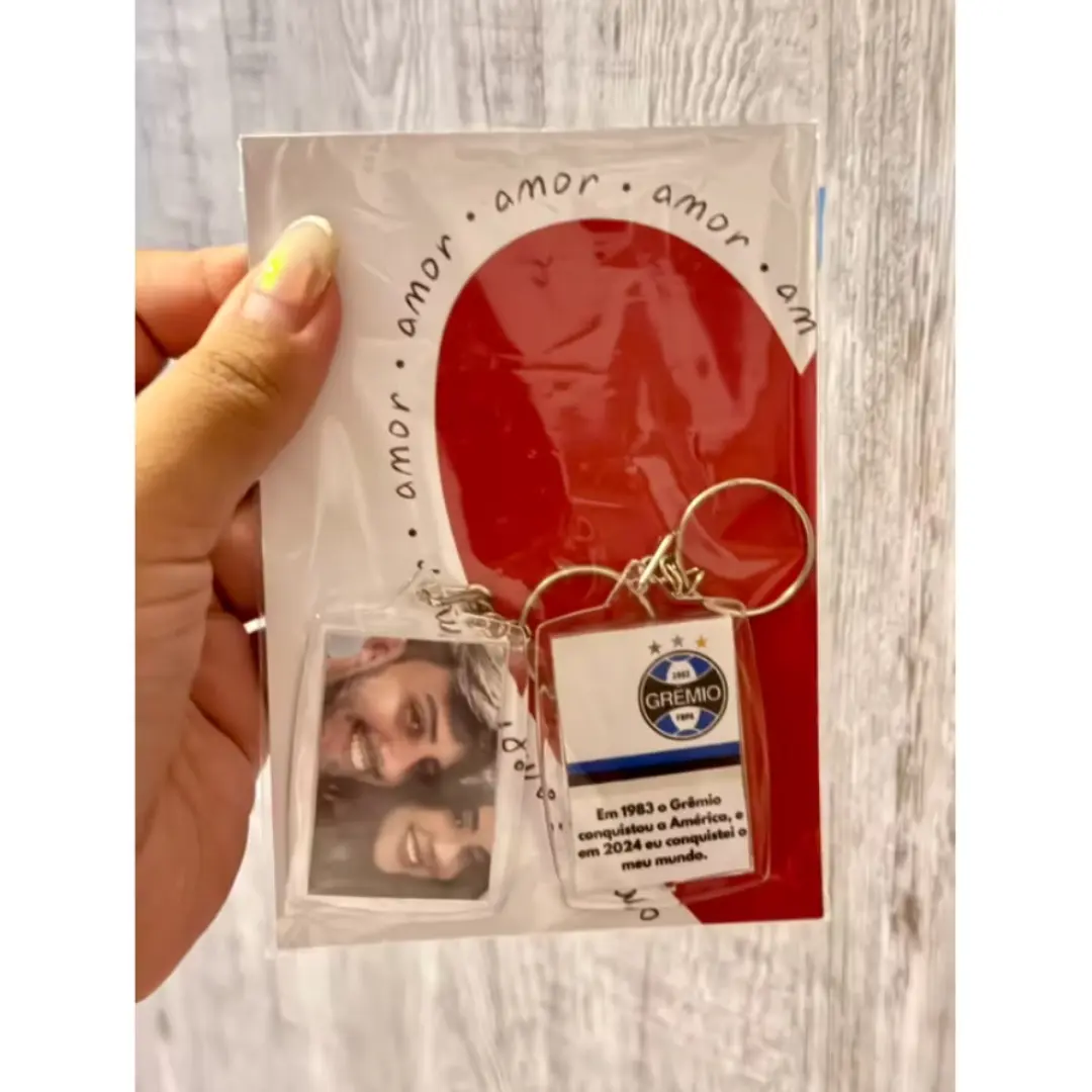 Chaveiro acrílico — foto de um lado e time do outro — foto 6